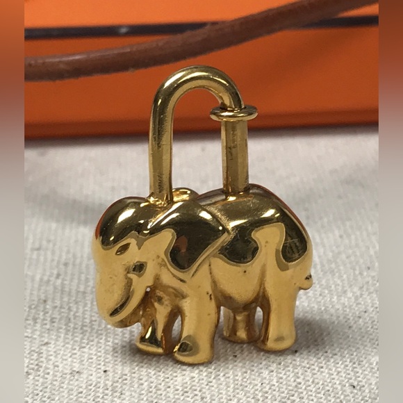 HERMÈS ELEPHANT CADENA LOCK CHARM CHOCKER - Picture 2 of 16